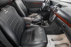 Седан Toyota Avensis 2005 года, 709000 рублей, Барнаул