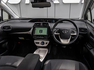 Лифтбек Toyota Prius 2016 года, 1535000 рублей, Краснодар