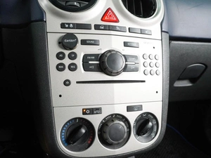 Хетчбэк Opel Corsa 2008 года, 399000 рублей, Воронеж