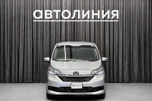 Минивэн Honda Freed 2019 года, 1480000 рублей, Красноярск