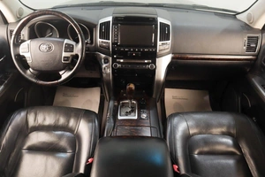 Внедорожник Toyota Land Cruiser 2012 года, 3749000 рублей, Челябинск