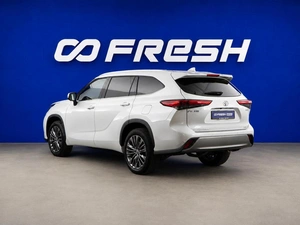 Внедорожник Toyota Highlander 2025 года, 5190000 рублей, Москва