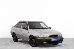 Седан Daewoo Nexia 2002 года, 219000 рублей, Барнаул