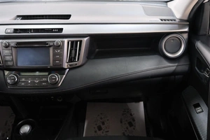 Внедорожник Toyota RAV4 2014 года, 1889000 рублей, Омск