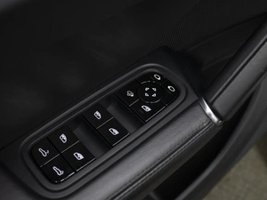 Внедорожник Porsche Cayenne 2018 года, 6980000 рублей, Омск