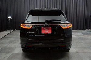 Внедорожник Toyota Harrier 2019 года, 2799000 рублей, Красноярск