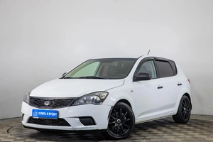 Хетчбэк Kia Ceed 2011 года, 779000 рублей, Пермь