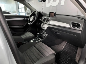 Внедорожник Audi Q3 2016 года, 2080000 рублей, Нижневартовск