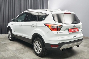 Внедорожник Ford Kuga 2018 года, 1799000 рублей, Красноярск