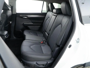 Внедорожник Toyota Highlander 2026 года, 5567434 рублей, Москва