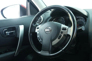 Внедорожник Nissan Qashqai 2013 года, 1349000 рублей, Омск