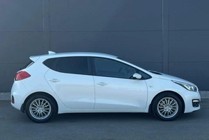 Хетчбэк Kia Ceed 2017 года, 1280000 рублей, Солонцы