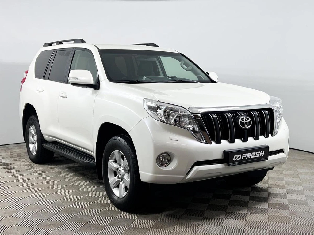 Внедорожник Toyota Land Cruiser Prado 2015 года, 3855400 рублей, Казань