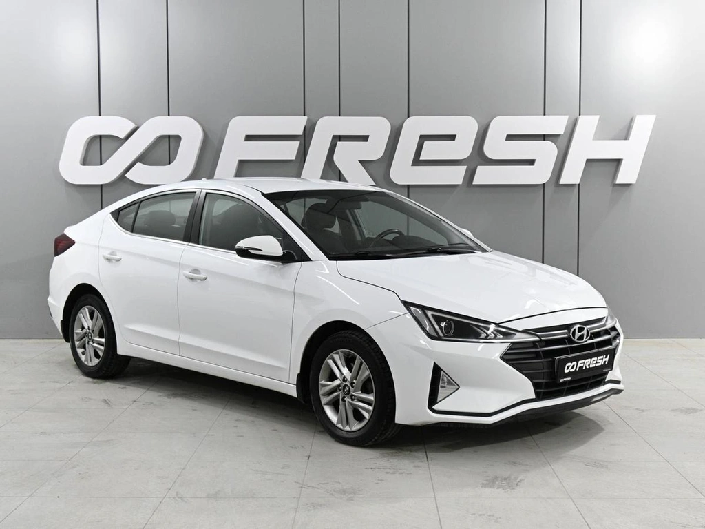 Седан Hyundai Elantra 2019 года, 1729000 рублей, Аксай