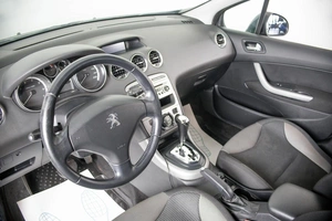 Хетчбэк Peugeot 308 2012 года, 649000 рублей, Пермь