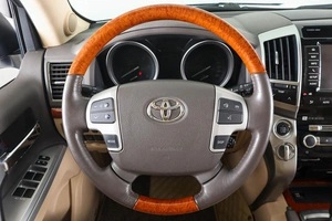 Внедорожник Toyota Land Cruiser 2014 года, 3649000 рублей, Пермь