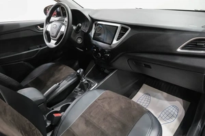 Седан Hyundai Solaris 2017 года, 929000 рублей, Новокузнецк