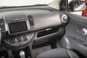 Хетчбэк Nissan Note 2012 года, 999000 рублей, Томск