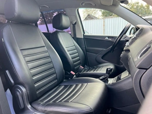 Внедорожник Volkswagen Tiguan 2011 года, 1160000 рублей, Ижевск
