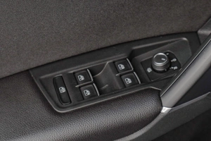 Внедорожник Volkswagen Tiguan 2018 года, 2439000 рублей, Челябинск