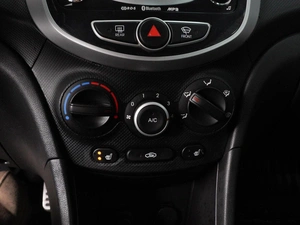 Седан Hyundai Solaris 2012 года, 849000 рублей, Минеральные Воды