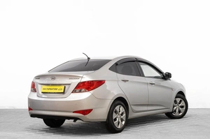 Седан Hyundai Solaris 2015 года, 899000 рублей, Барнаул