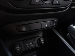 Седан Hyundai Solaris 2017 года, 1099000 рублей, Волгоград