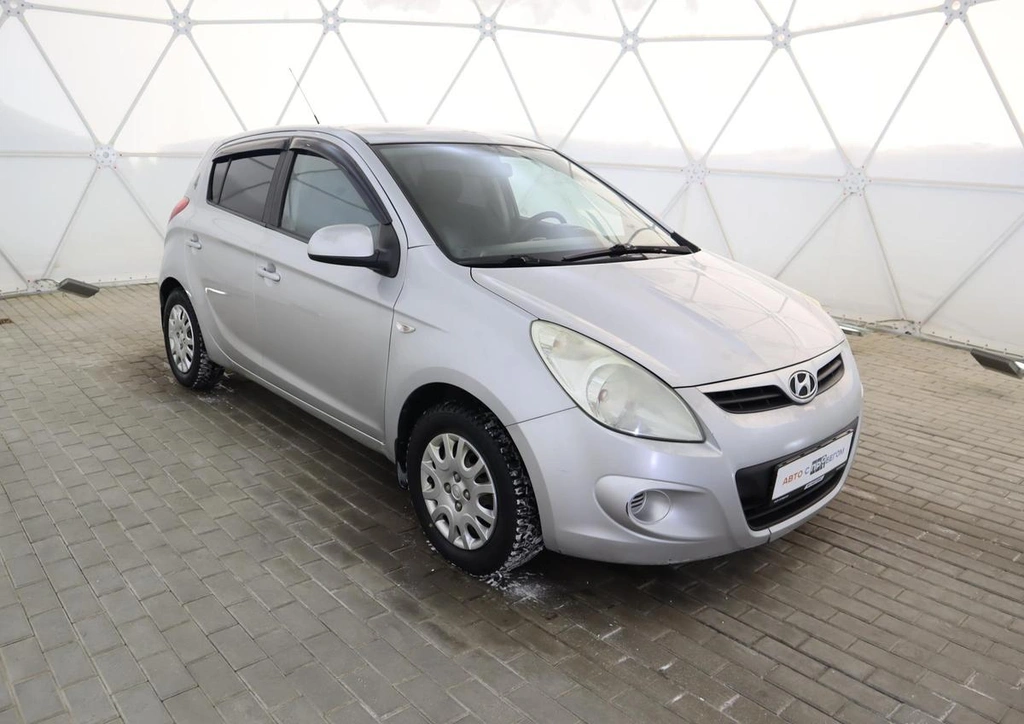 Хэтчбек Hyundai i20 2010 года, 600000 рублей, Обнинск