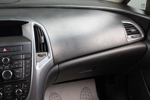 Хетчбэк Opel Astra 2012 года, 559000 рублей, Оренбург