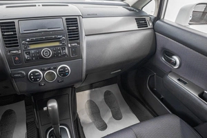 Хетчбэк Nissan Tiida 2008 года, 789000 рублей, Барнаул