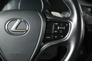 Седан Lexus ES 2021 года, 4249000 рублей, Тюмень