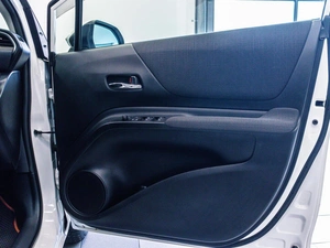 Минивэн Toyota Sienta 2018 года, 1299000 рублей, Красноярск