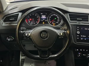 Внедорожник Volkswagen Tiguan 2018 года, 1997000 рублей, Красноярск