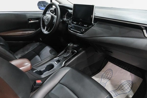 Седан Toyota Corolla 2019 года, 1599000 рублей, Новокузнецк