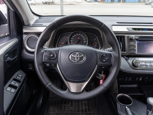 Внедорожник Toyota RAV4 2013 года, 1649000 рублей, Саратов