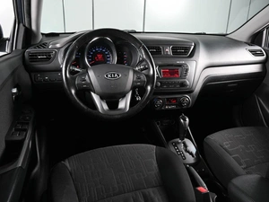 Хетчбэк Kia Rio 2012 года, 899000 рублей, Аксай