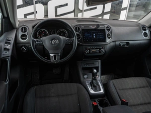 Внедорожник Volkswagen Tiguan 2013 года, 1020000 рублей, Краснодар