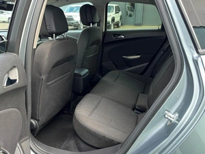 Хетчбэк Opel Astra 2011 года, 819000 рублей, Кропоткин