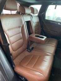 Внедорожник Volkswagen Touareg 2013 года, 2537000 рублей, Солонцы