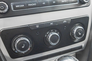 Лифтбек Skoda Octavia 2010 года, 689000 рублей, Барнаул