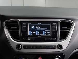 Седан Hyundai Solaris 2017 года, 1390000 рублей, Тюмень