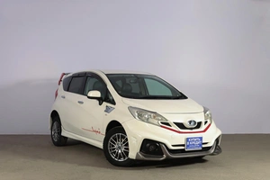 Хетчбэк Nissan Note 2013 года, 899000 рублей, Новосибирск