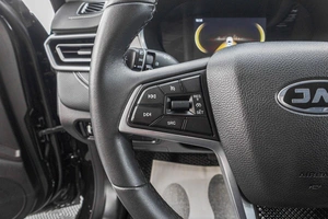 Лифтбек JAC J7 2023 года, 1589000 рублей, Барнаул