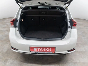 Хетчбэк Toyota Auris 2016 года, 1455000 рублей, Красноярск