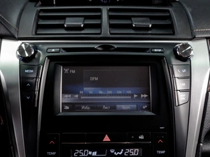 Седан Toyota Camry 2016 года, 2199000 рублей, Тюмень