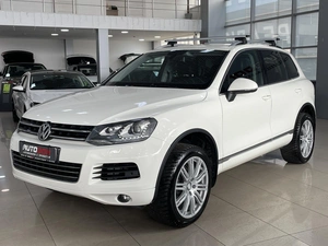Внедорожник Volkswagen Touareg 2011 года, 1997000 рублей, Солонцы