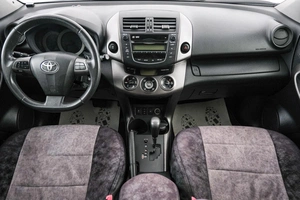 Внедорожник Toyota RAV4 2011 года, 1449000 рублей, Красноярск