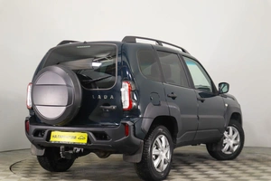 Внедорожник ВАЗ (LADA) Niva Travel 2023 года, 929000 рублей, Пермь