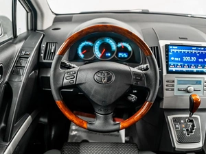 Минивэн Toyota Corolla Verso 2008 года, 800000 рублей, Красноярск