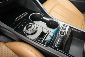 Седан Kia K5 2020 года, 2399000 рублей, Красноярск